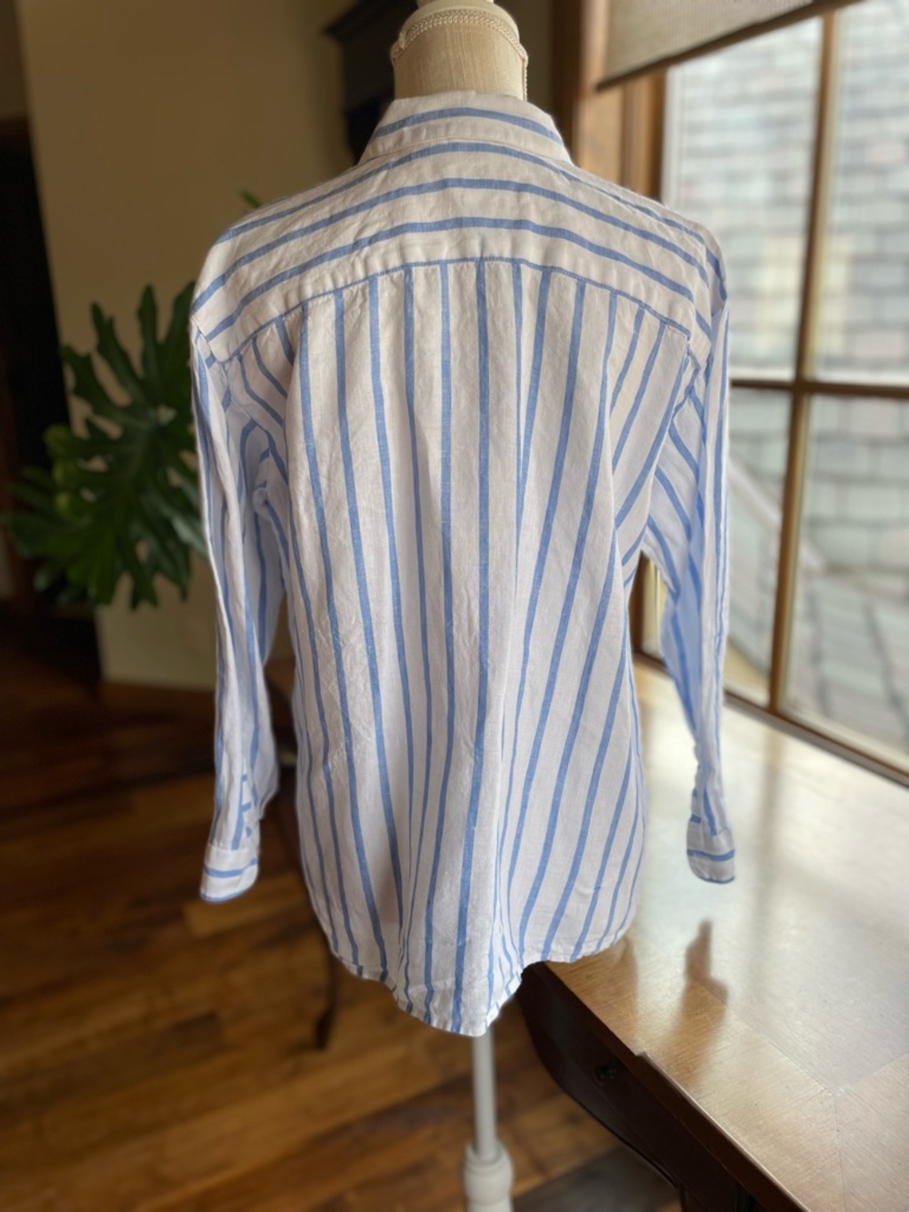 J. Jill Love Linen White & Blue Striped 100% Linen Button-Down Shirt size MP - Picture 4 of 11